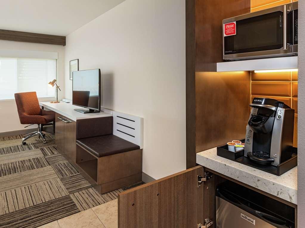 Hilton Garden Inn Davis Downtown Rum bild