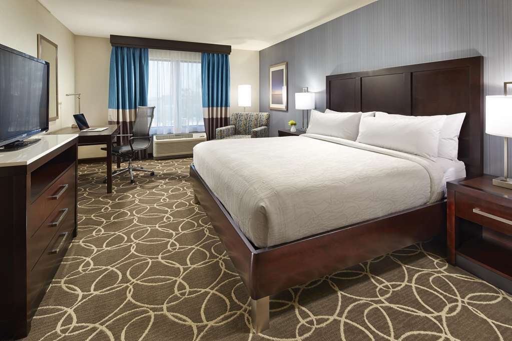 Hilton Garden Inn Davis Downtown Rum bild